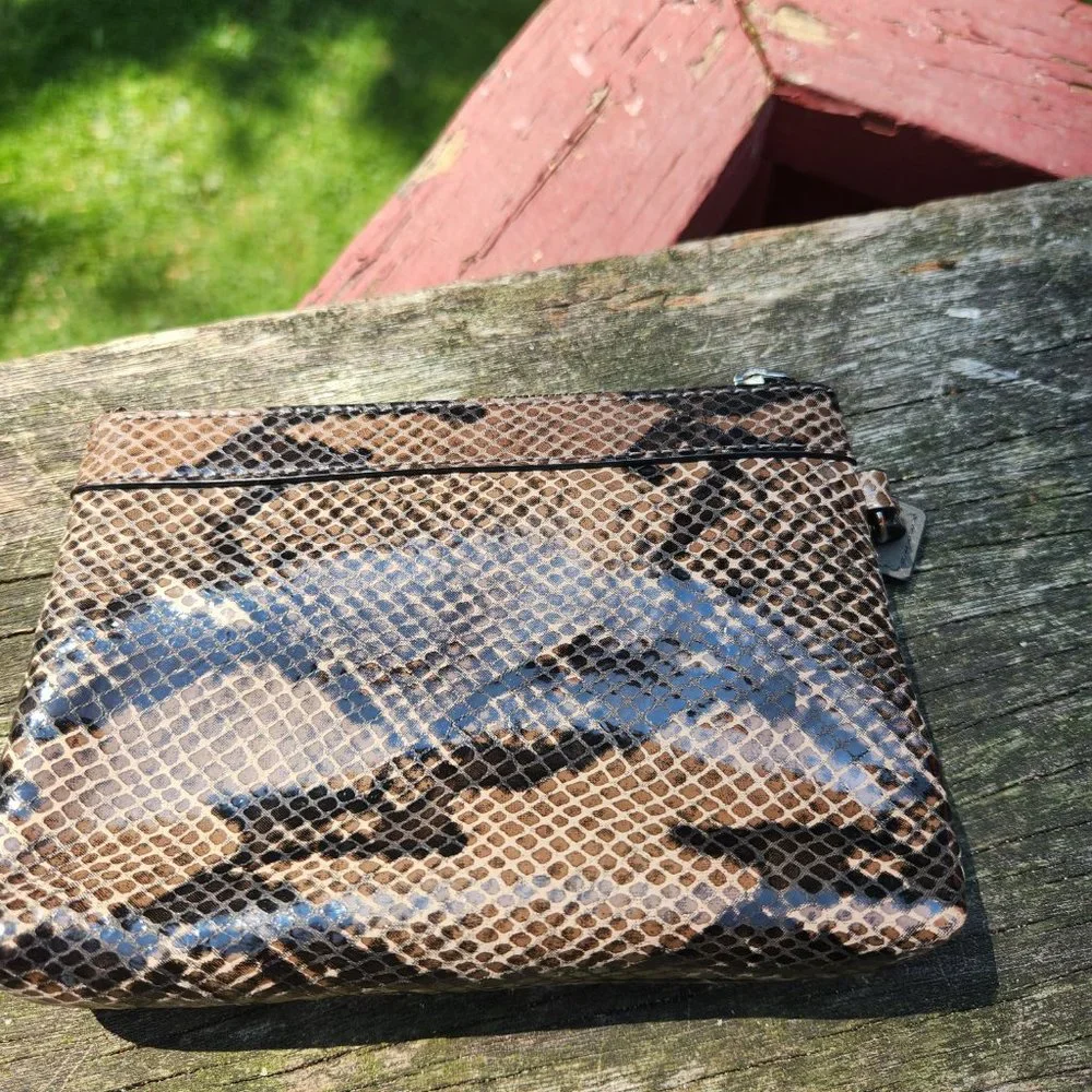 Coach Wristlet - Picture 3 of 6